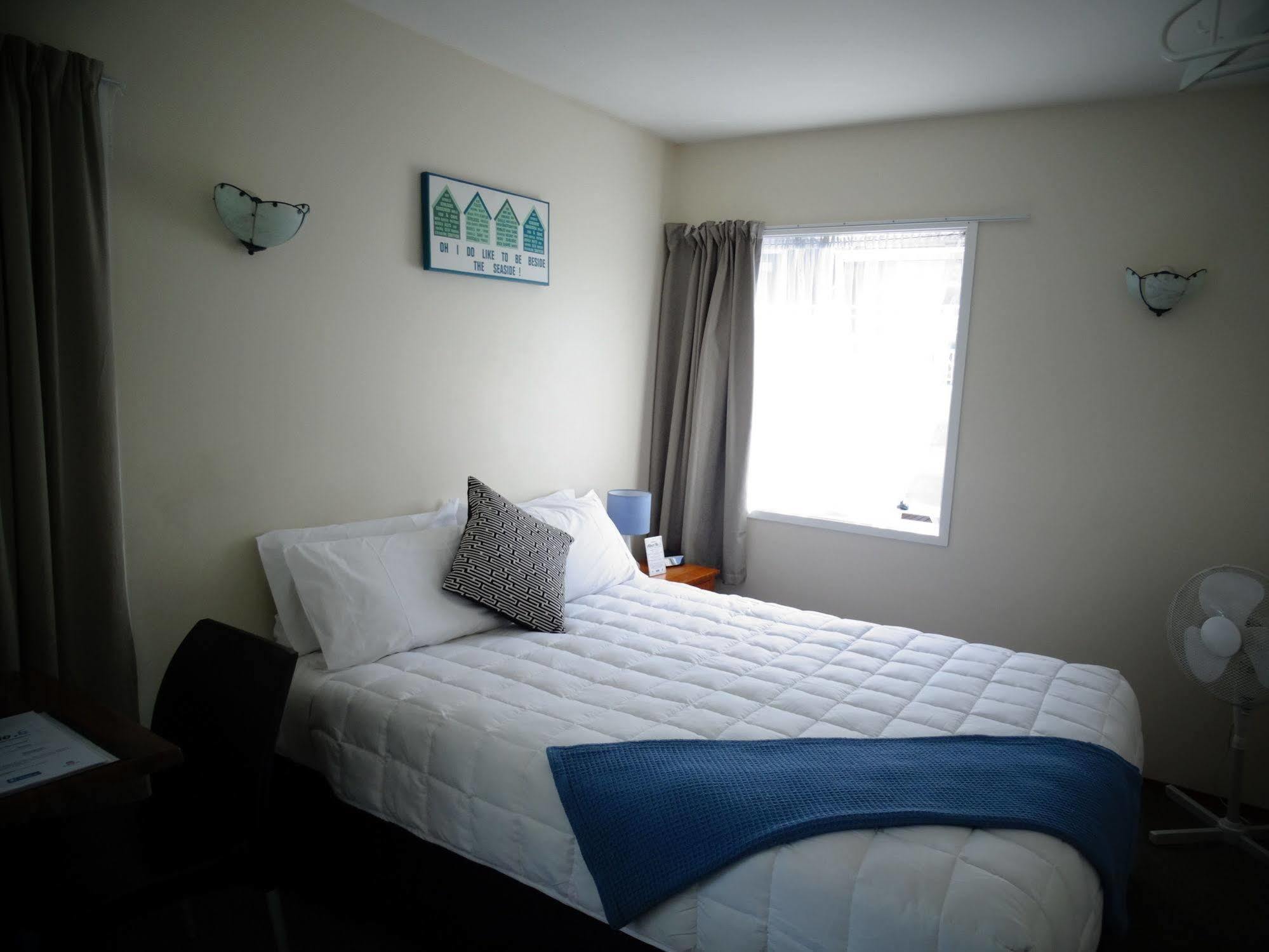 Albert Number 6 Motel Whitianga Buitenkant foto